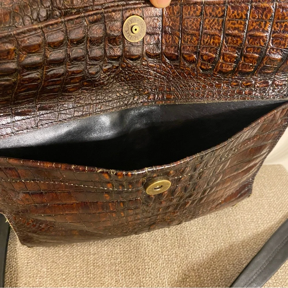 Beautiful Handcrafted Flap Crossbody Bag - Picture 8 of 16